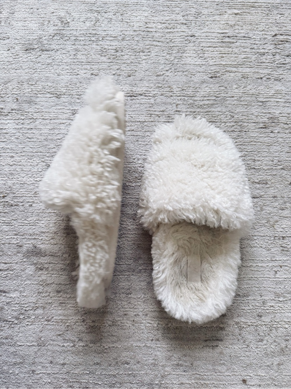 H&M Plush Faux-Shearling Slide Slippers - Cream (Size 8)